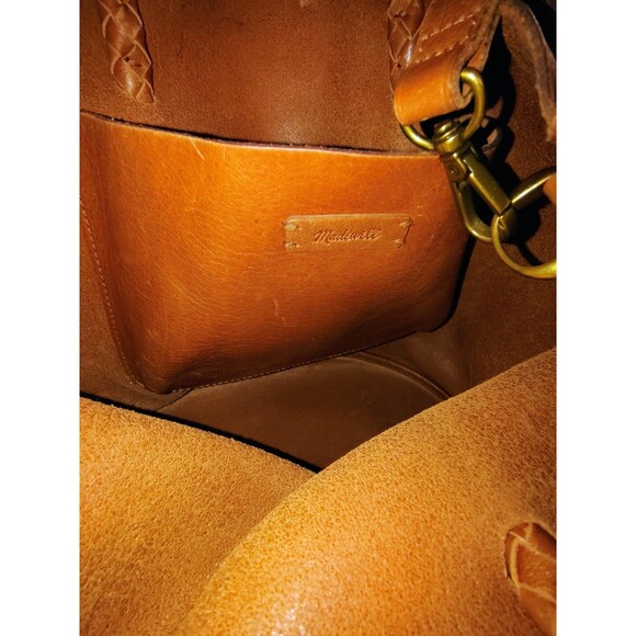 Madewell English Saddle Leather Tasseled Bucket Bag  (41) - Picture 6 of 14
